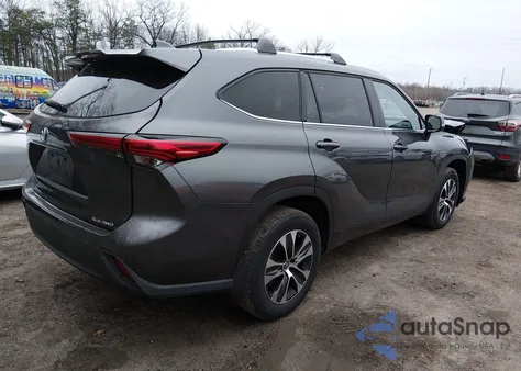 2021 Toyota Highlander Xle из США, поврежденный, VIN 5TDGZRBH4MS541695
